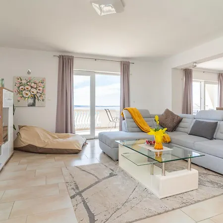 D&d Lejlighed Starigrad Paklenica