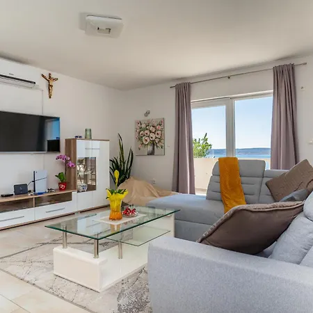 D&d Apartamento Starigrad Paklenica
